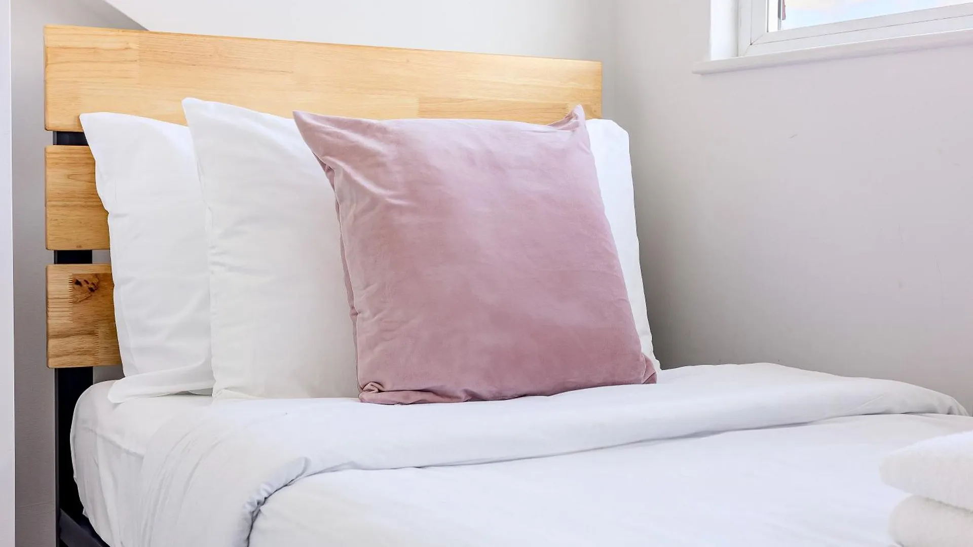 Bright 2Br Flat, Forest Gate, East London 0*,  United Kingdom